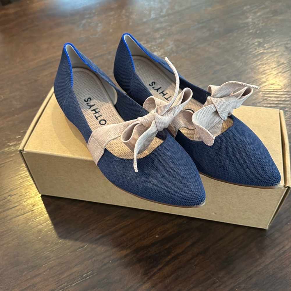 Rothy's Navy Sapphire Bow Tie Mary Janes. New